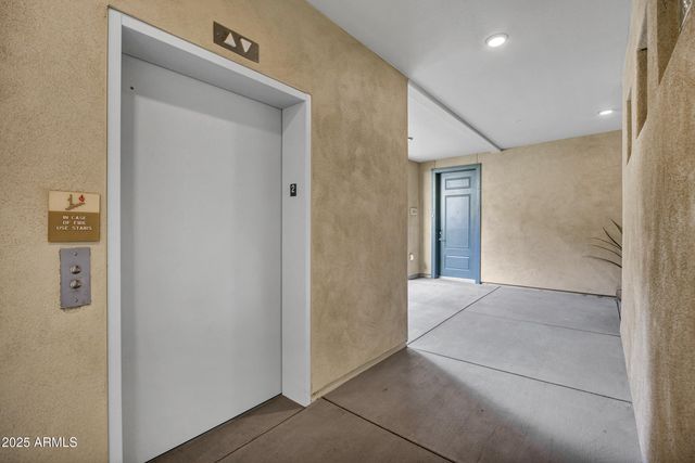 17850 N 68TH Street N 2063, Phoenix, AZ 85054