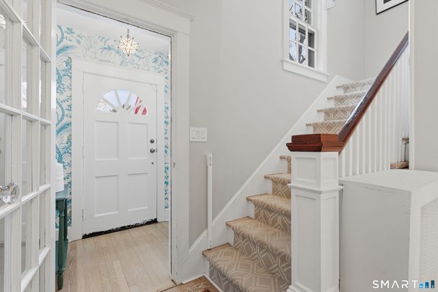 17 Sunnyside Avenue, Darien, CT 06820