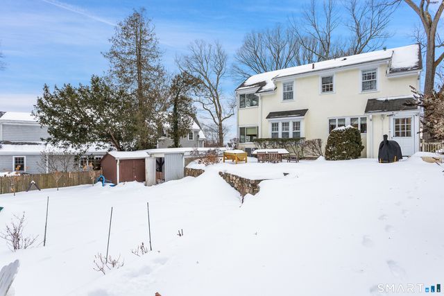 17 Sunnyside Avenue, Darien, CT 06820