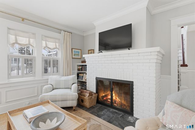 17 Sunnyside Avenue, Darien, CT 06820