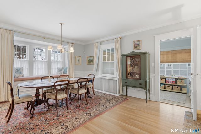 17 Sunnyside Avenue, Darien, CT 06820