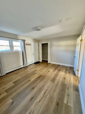 1105 Holiday Lane 7, Des Plaines, IL 60016