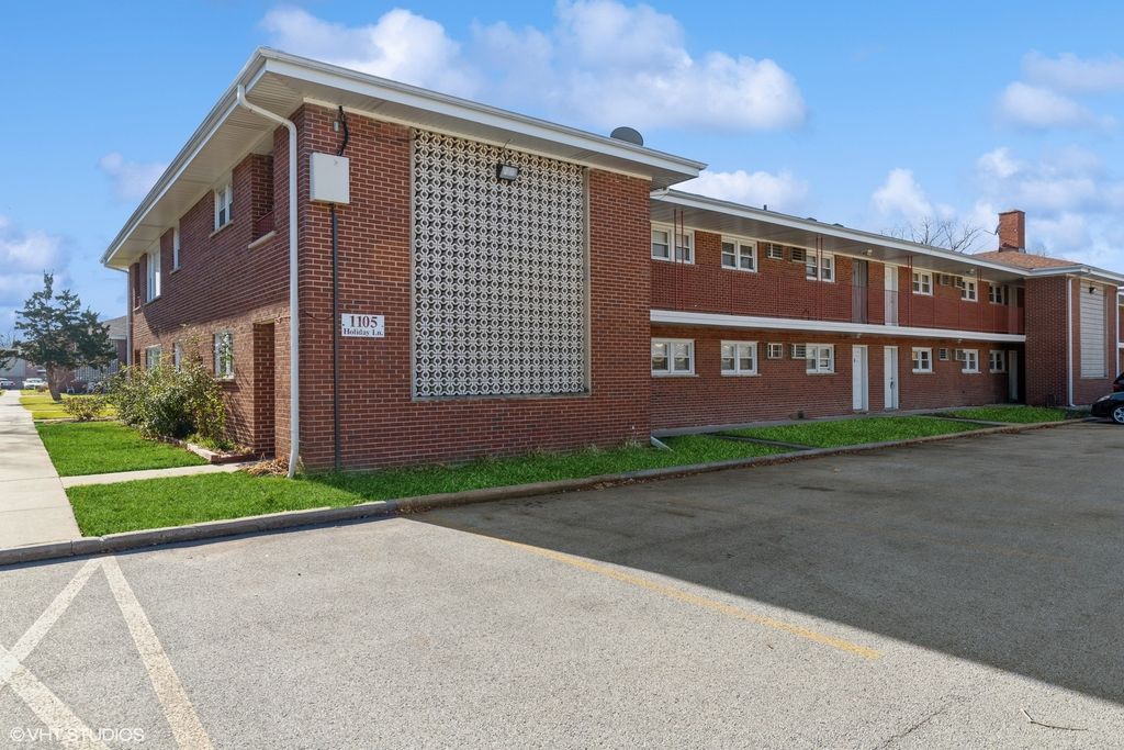 1105 Holiday Lane 7, Des Plaines, IL 60016