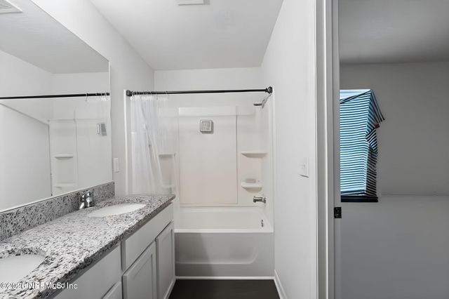 6219 MONCRIEF Road W, Jacksonville, FL 32219