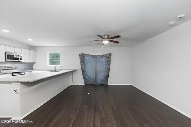 6219 MONCRIEF Road W, Jacksonville, FL 32219