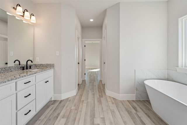 723 Cobblestone Circle, Mabank, TX 75147