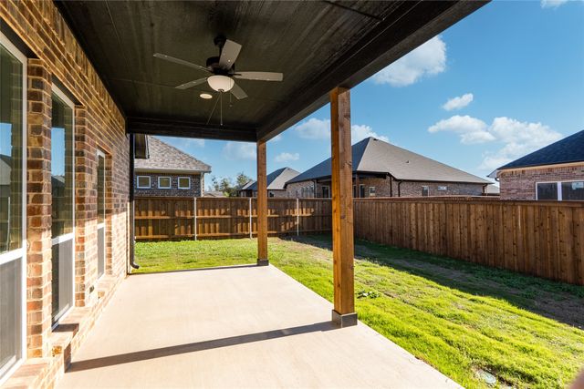 723 Cobblestone Circle, Mabank, TX 75147