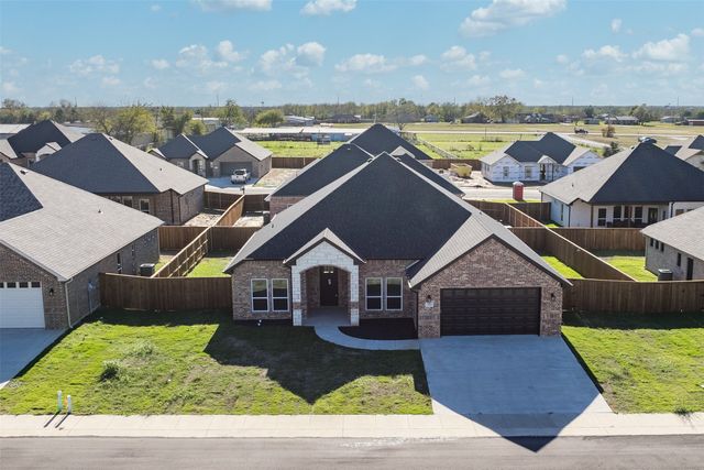 723 Cobblestone Circle, Mabank, TX 75147