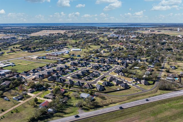 723 Cobblestone Circle, Mabank, TX 75147