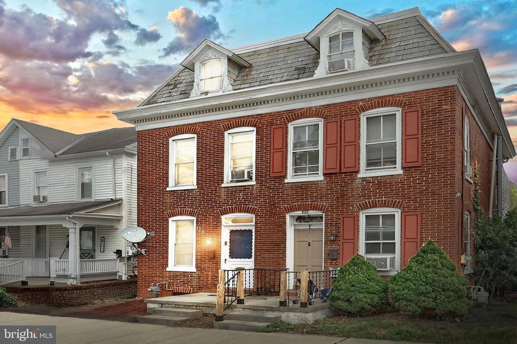 129 S PLEASANT ST, Hanover, PA 17331