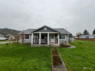 215 3rd Avenue N, Algona, WA 98001