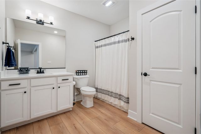 2005 NE 19th Street, Ankeny, IA 50021