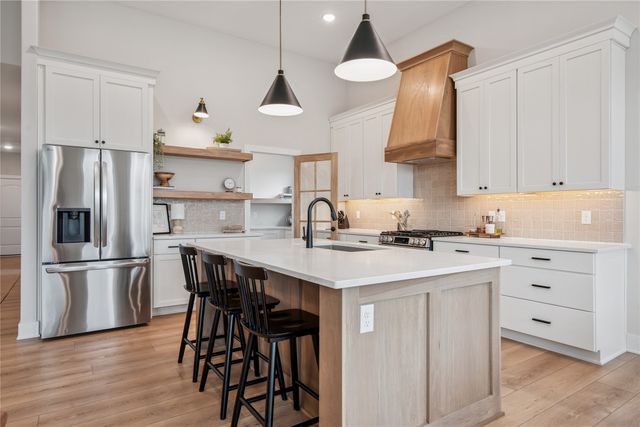 2005 NE 19th Street, Ankeny, IA 50021