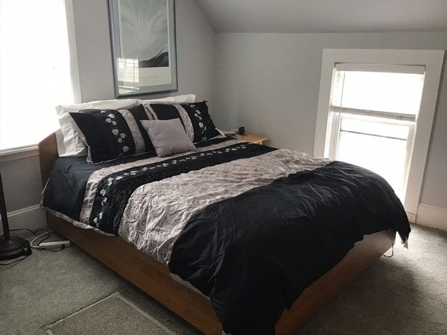 17 Grove St, Woburn, MA 01801