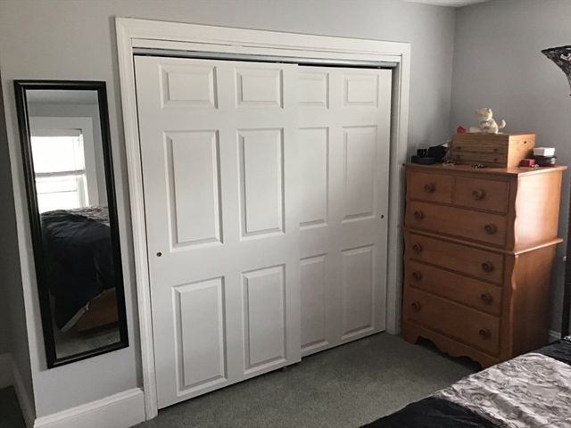 17 Grove St, Woburn, MA 01801