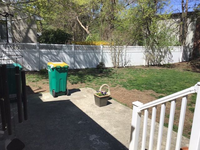 17 Grove St, Woburn, MA 01801