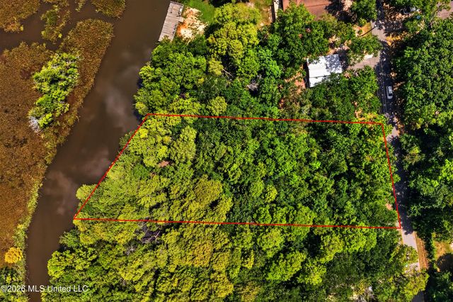 Enarc Drive, Gautier, MS 39553