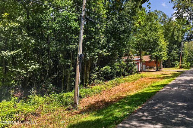 Enarc Drive, Gautier, MS 39553
