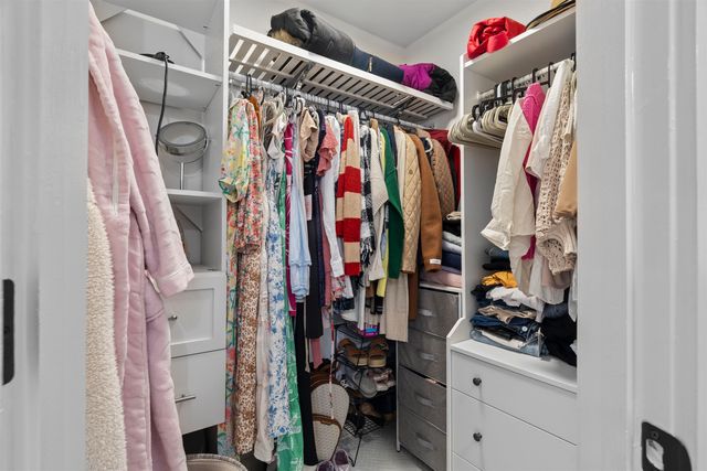 3097 SHADOW GREEN LN, Lakeland, TN 38002