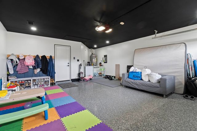 3097 SHADOW GREEN LN, Lakeland, TN 38002