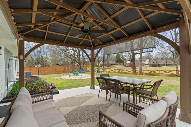 3097 SHADOW GREEN LN, Lakeland, TN 38002