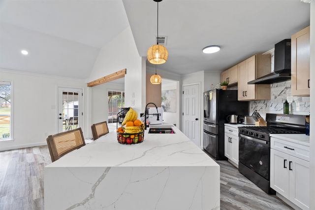 3097 SHADOW GREEN LN, Lakeland, TN 38002