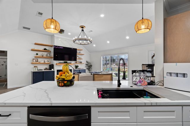 3097 SHADOW GREEN LN, Lakeland, TN 38002