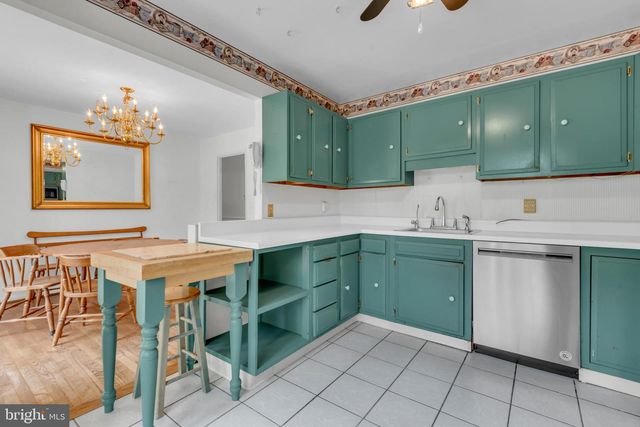 1554 LONG POINT RD, Pasadena, MD 21122