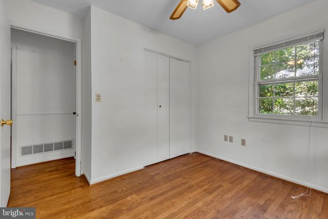 1554 LONG POINT RD, Pasadena, MD 21122