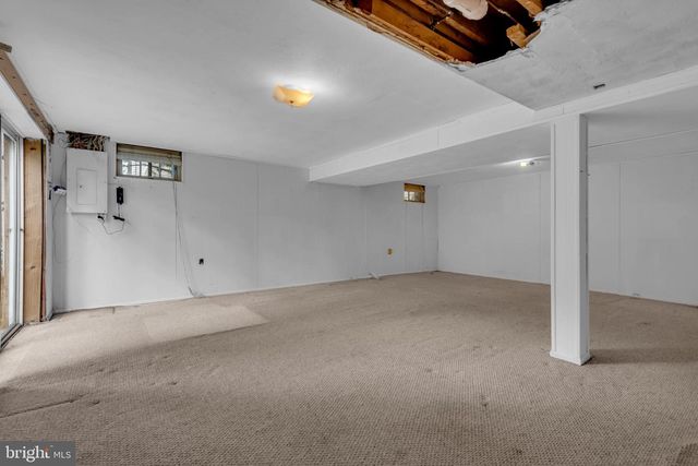 1554 LONG POINT RD, Pasadena, MD 21122