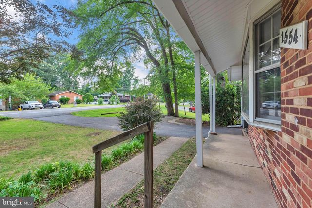 1554 LONG POINT RD, Pasadena, MD 21122