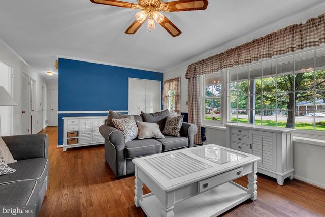 1554 LONG POINT RD, Pasadena, MD 21122