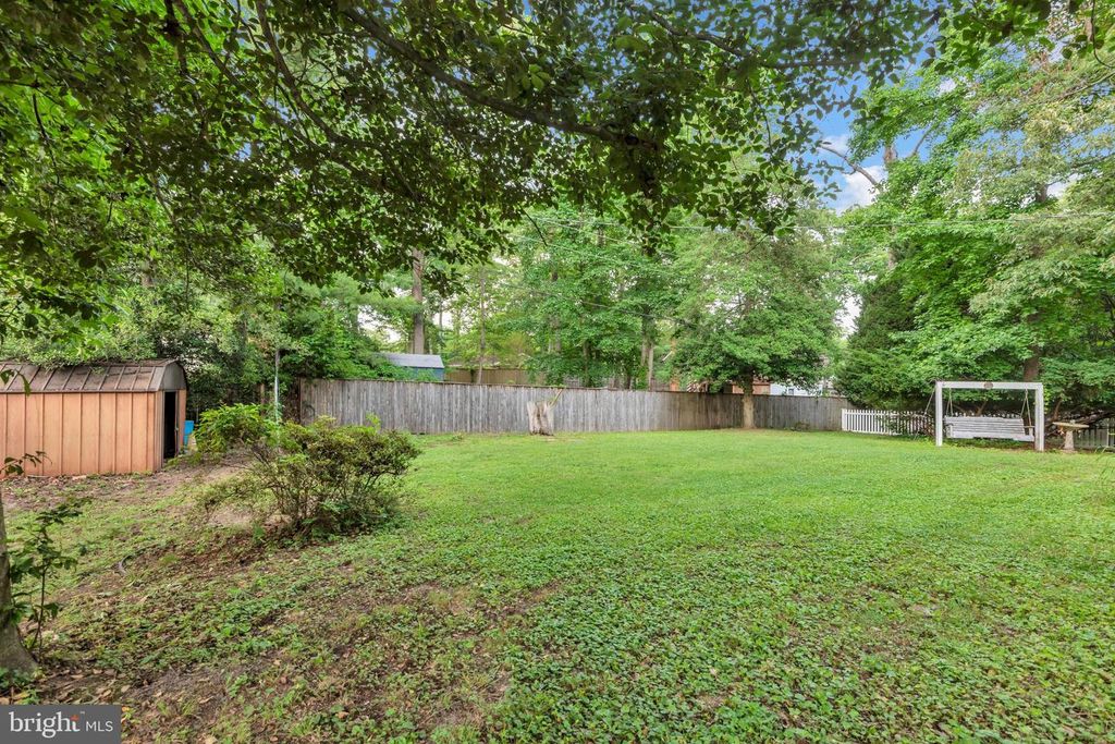 Image 35 of property listing at 1554 LONG POINT RD, Pasadena, MD 21122