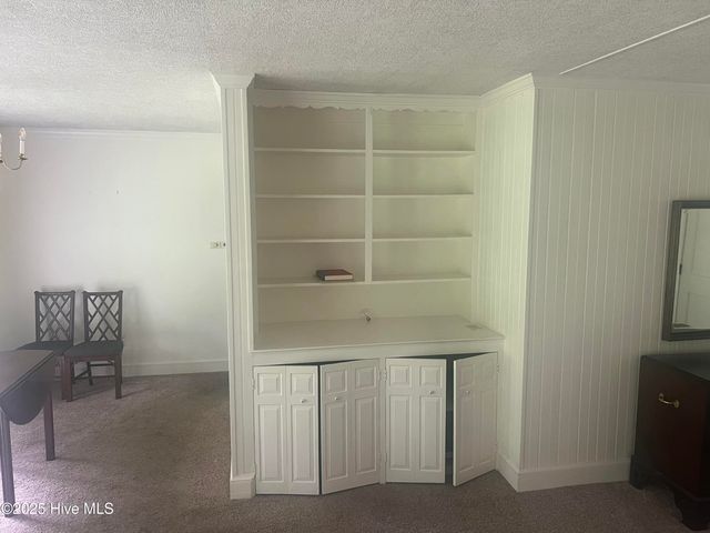 302 E Simmons Avenue, Williamston, NC 27892