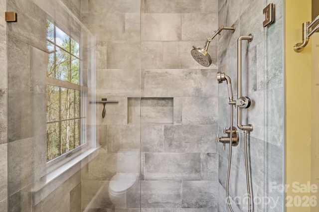 22 Lone Coyote Ridge, Fletcher, NC 28732