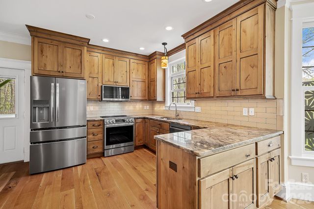 22 Lone Coyote Ridge, Fletcher, NC 28732