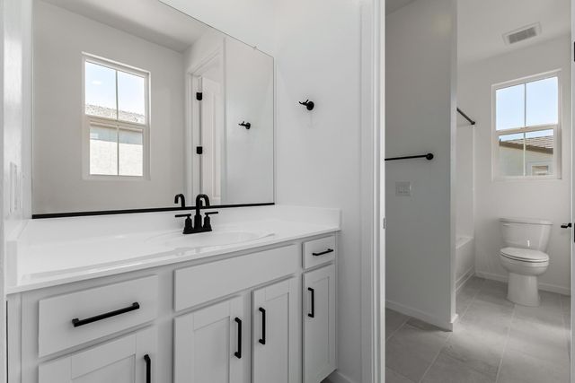 2436 W Maximo Way, Phoenix, AZ 85085