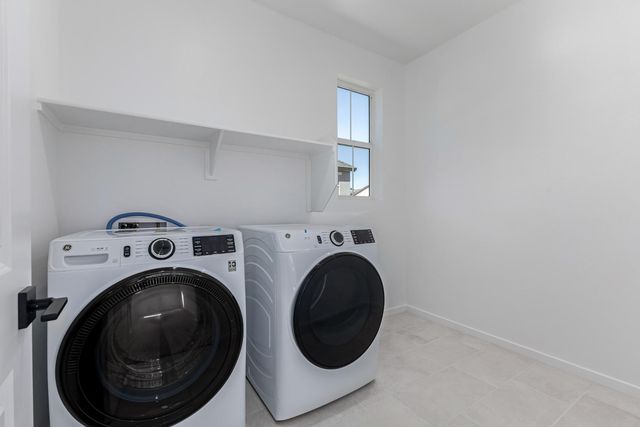 2436 W Maximo Way, Phoenix, AZ 85085