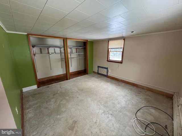 4 TRENTON, Mahanoy City, PA 17948