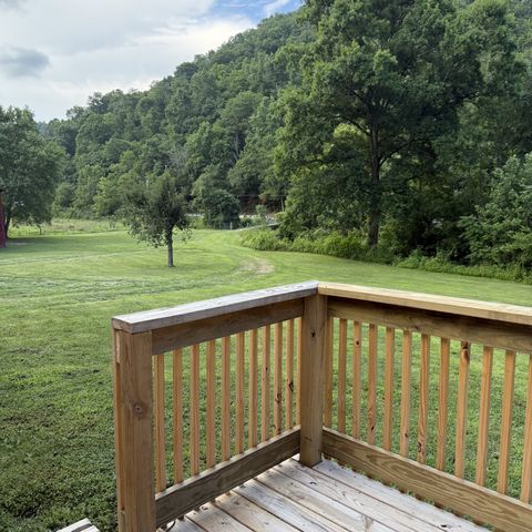 2625 Wartrace Hwy, Pleasant Shade, TN 37145