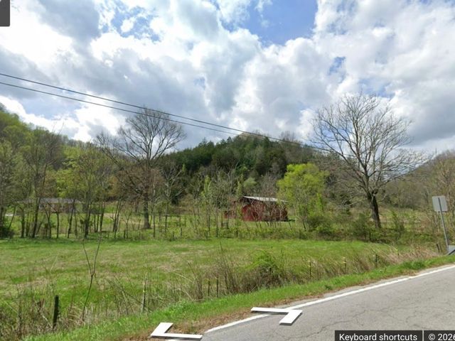 2625 Wartrace Hwy, Pleasant Shade, TN 37145