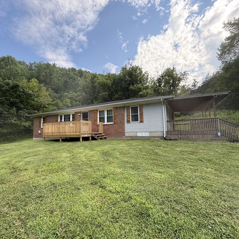 2625 Wartrace Hwy, Pleasant Shade, TN 37145