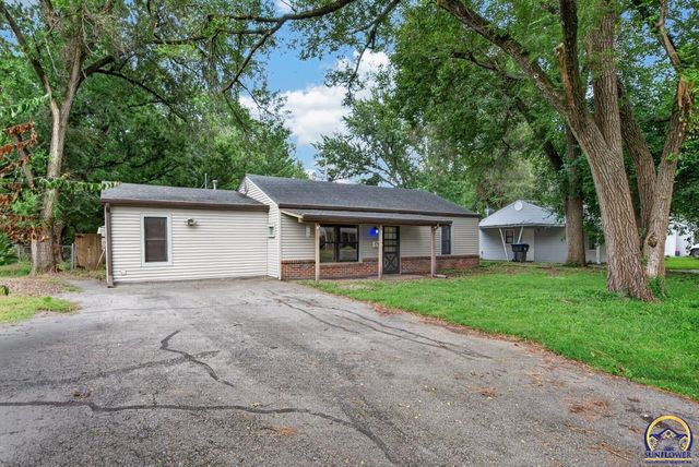 2530 SW Hillcrest RD, Topeka, KS 66614