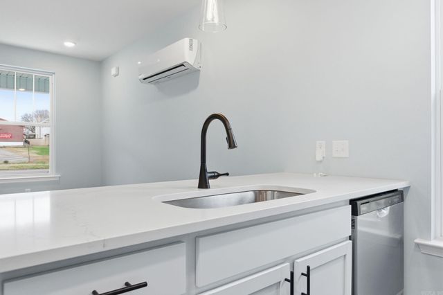 1205 College Street, Little Rock, AR 72202