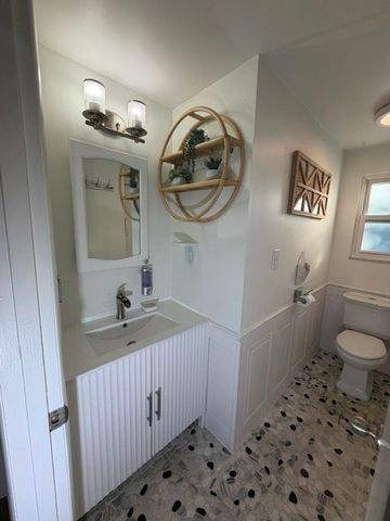 107 Grover St A, Shaler, PA 15223