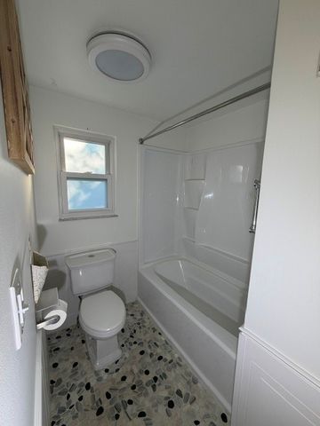 107 Grover St A, Shaler, PA 15223