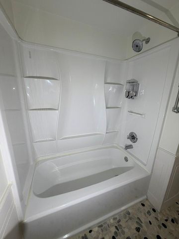 107 Grover St A, Shaler, PA 15223
