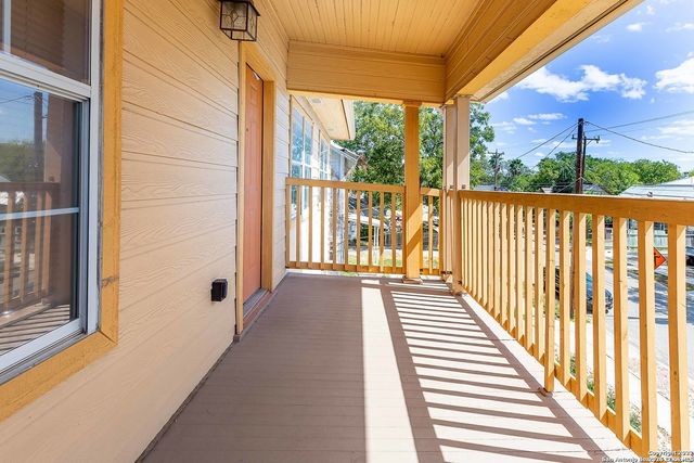 611 W Ridgewood Ct Apt 2, San Antonio, TX 78212