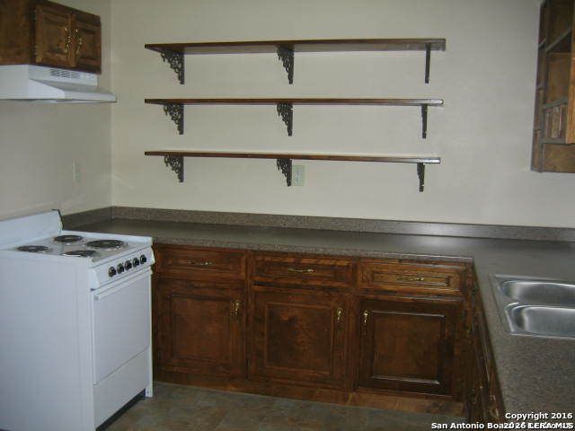 611 W Ridgewood Ct Apt 2, San Antonio, TX 78212