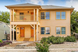 611 W Ridgewood Ct Apt 2, San Antonio, TX 78212